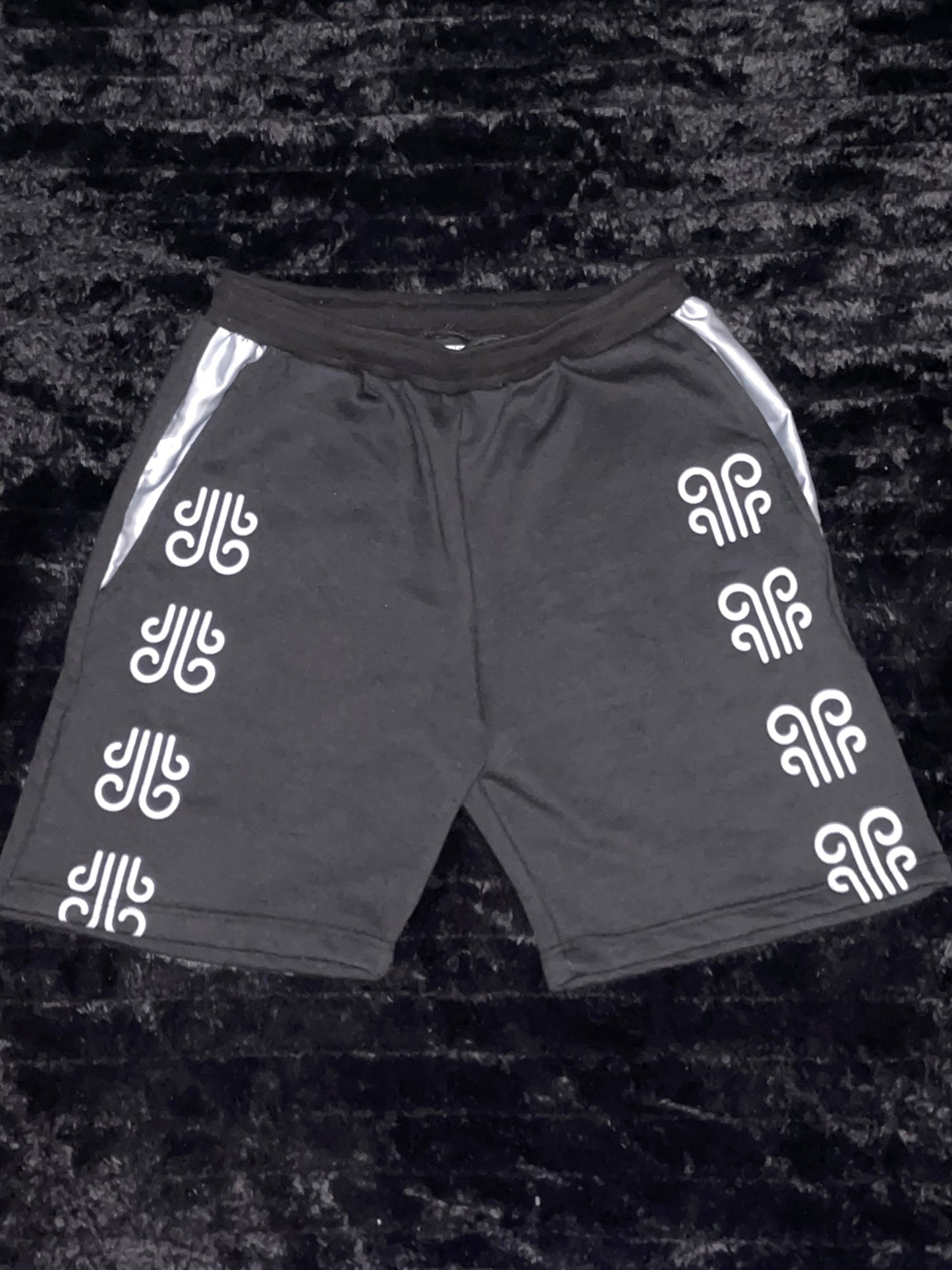 Question? Satin-Shorts
