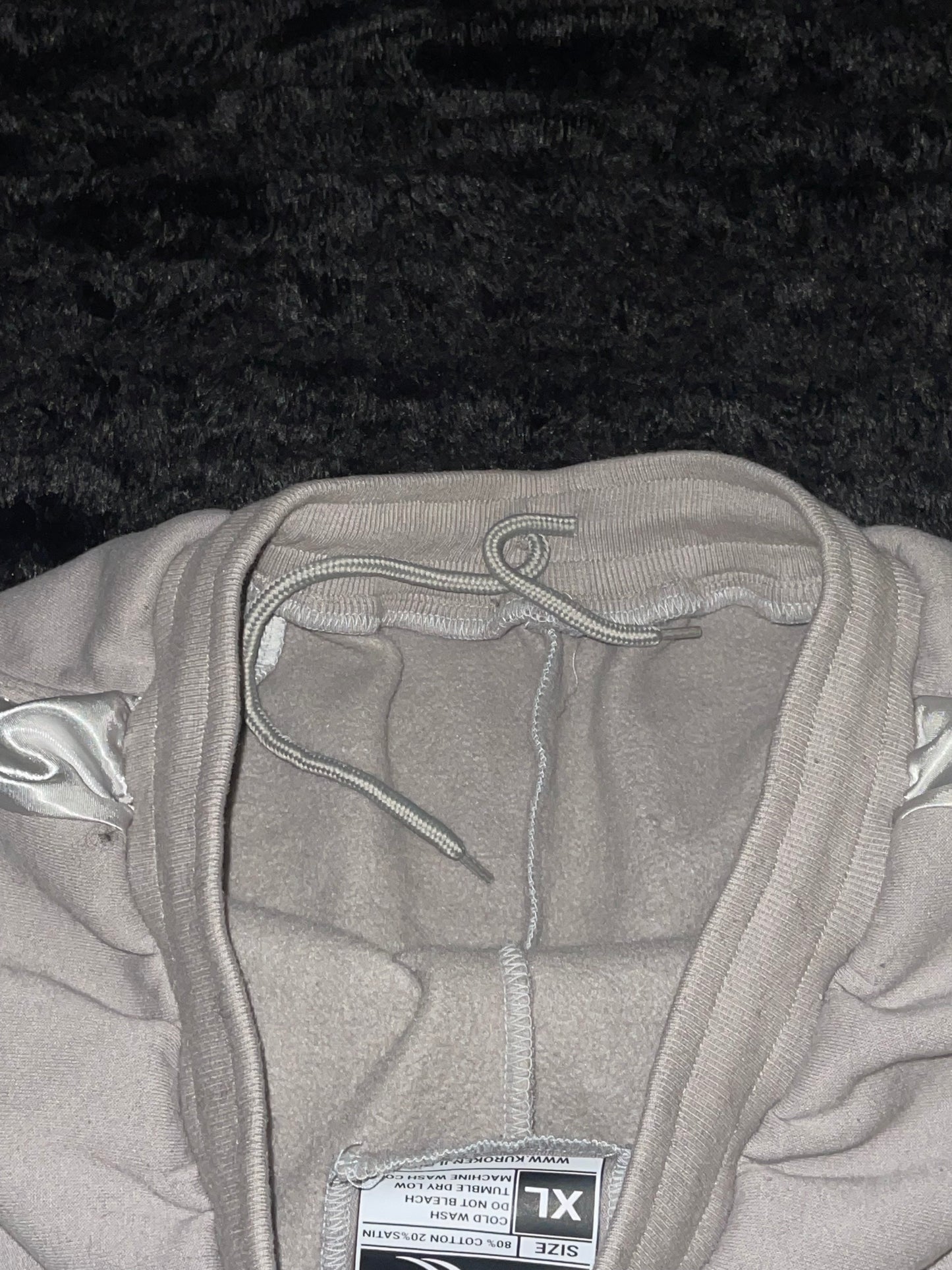 Amorphous Clay Satin-Shorts