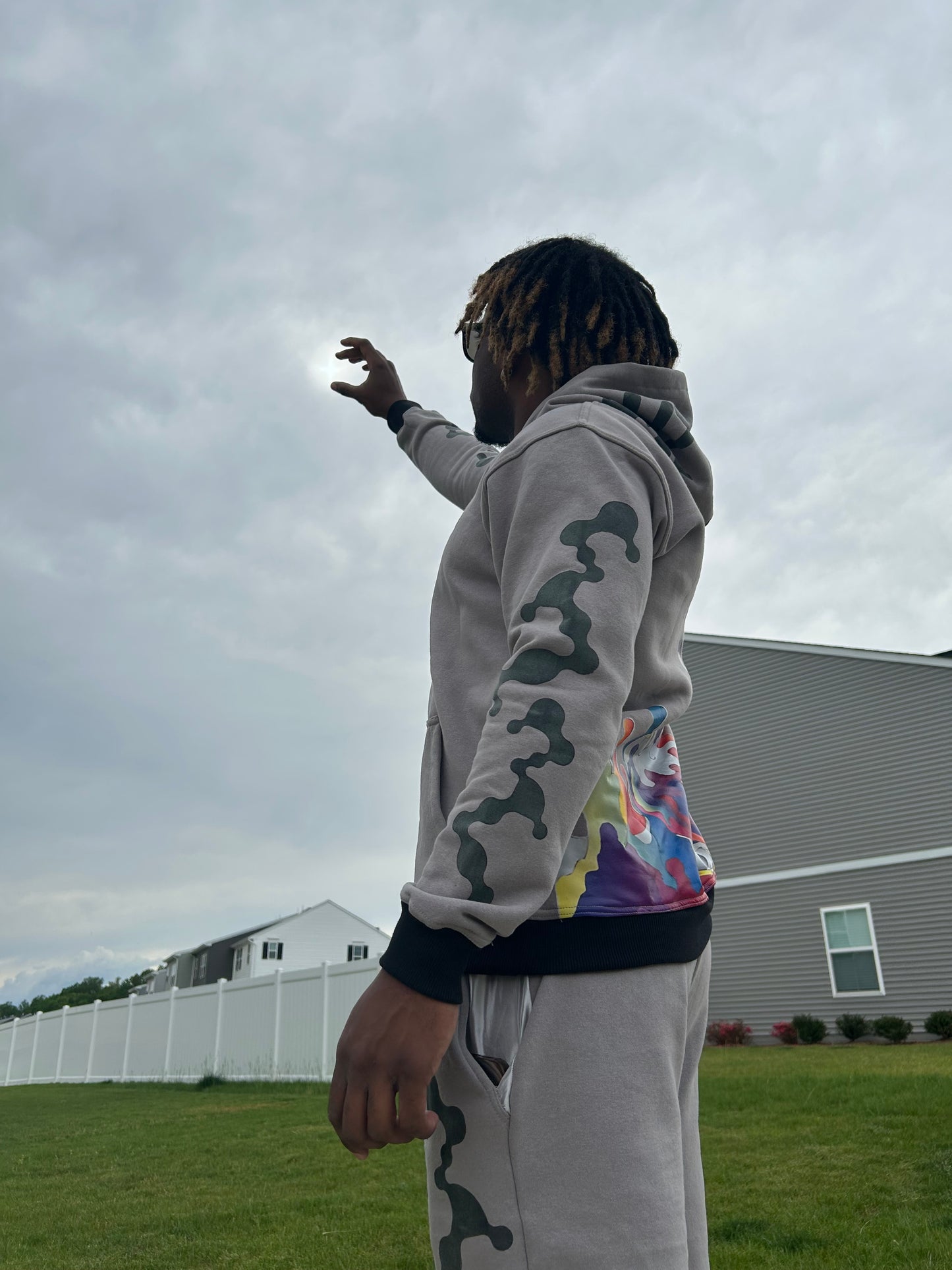Amorphous Clay Satin-Hoodie